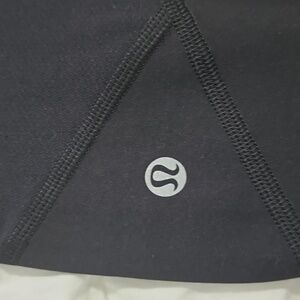 Lululemon Pace rival cropped